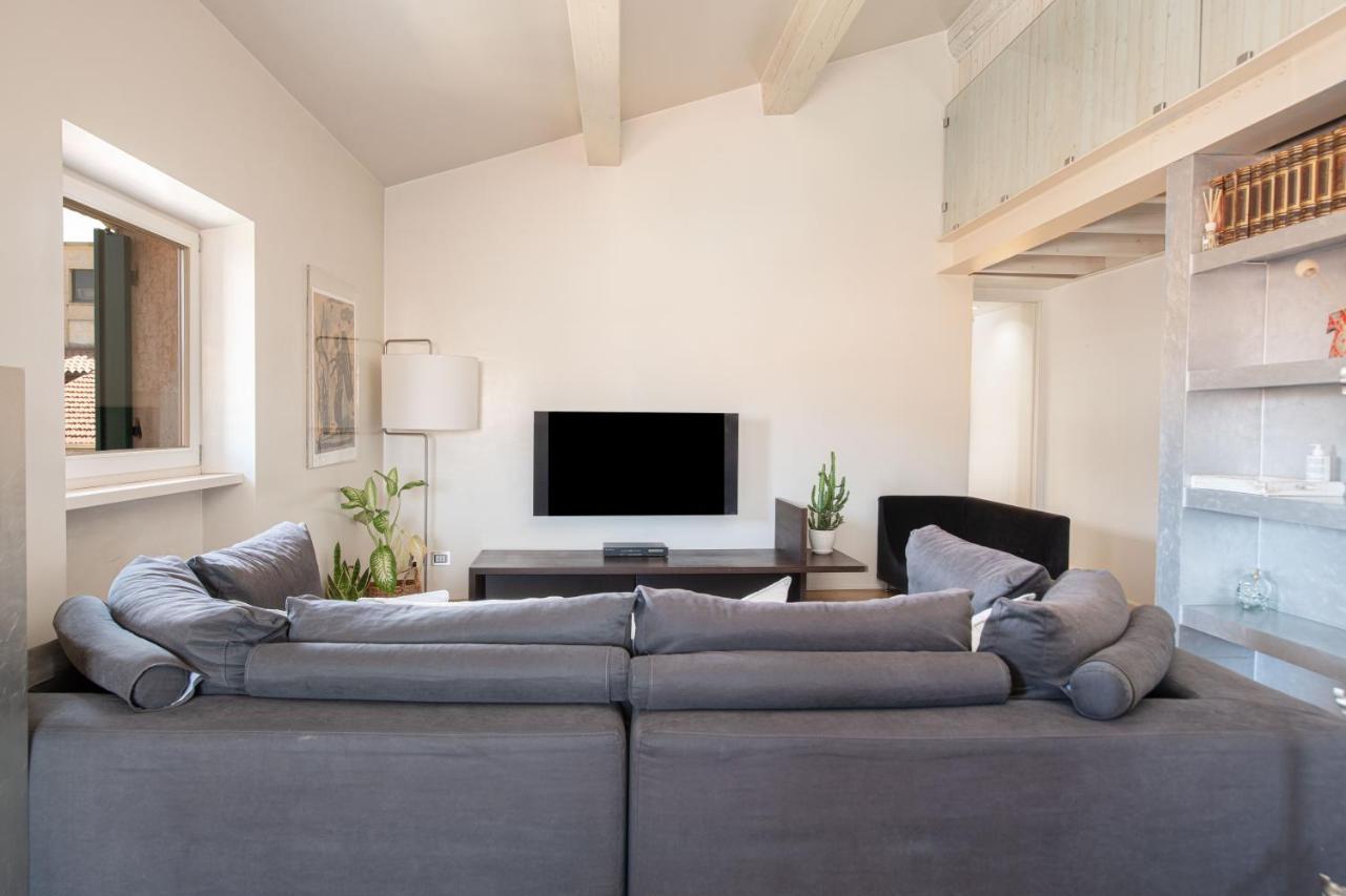 Stunning Top Floor Flat In The Heart Of Verona Exteriér fotografie