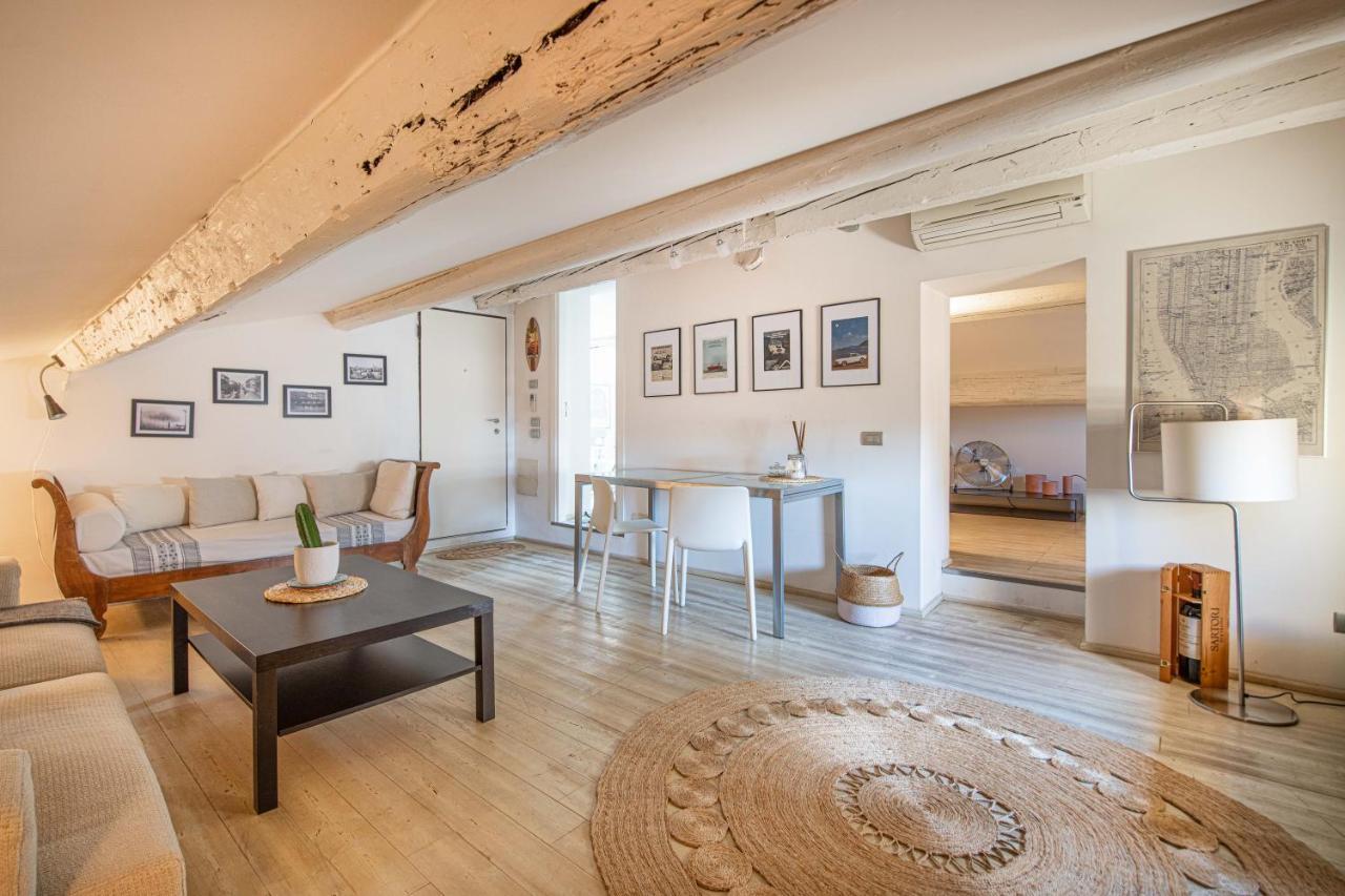 Stunning Top Floor Flat In The Heart Of Verona Exteriér fotografie
